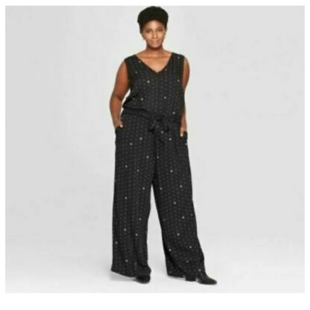 NWT Geo Print Black Jumper